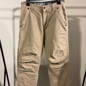 Wrangler Men’s Outdoor Series Tan Chinos Pants